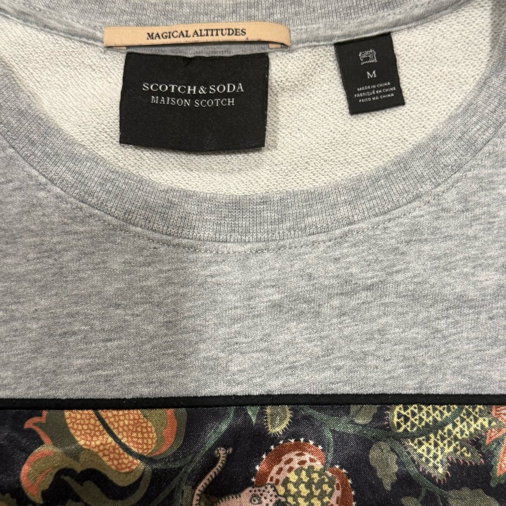 Scotch & Soda Women’s Gray Chalet Maison Crewneck Sweatshirt, Size M‎ - Picture 7 of 9